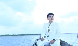 Bất ngờ về sự mới mẻ trong  MV “Hai Quê” của ca sĩ Việt Tú